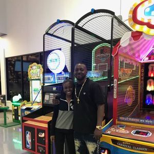 Meet your Posher, Victor